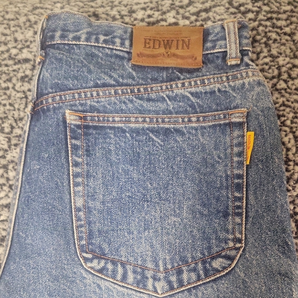 EDWIN Men’s Blue Denim Jeans - Classic Back Pocket Style